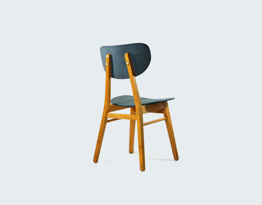 products/wooden-chair-3_c1593a46-a271-4ea3-ada9-78d5c5818dfe.jpg